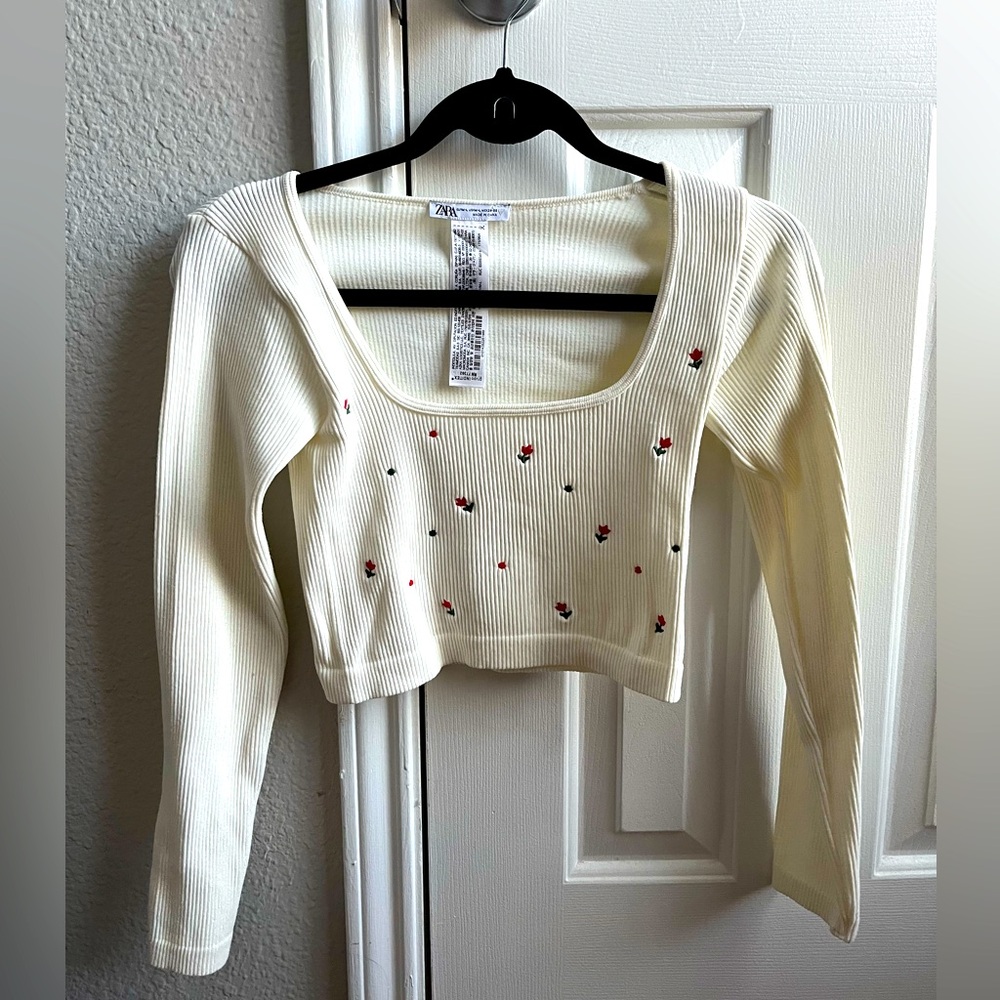 Zara cream crop long sleeve top